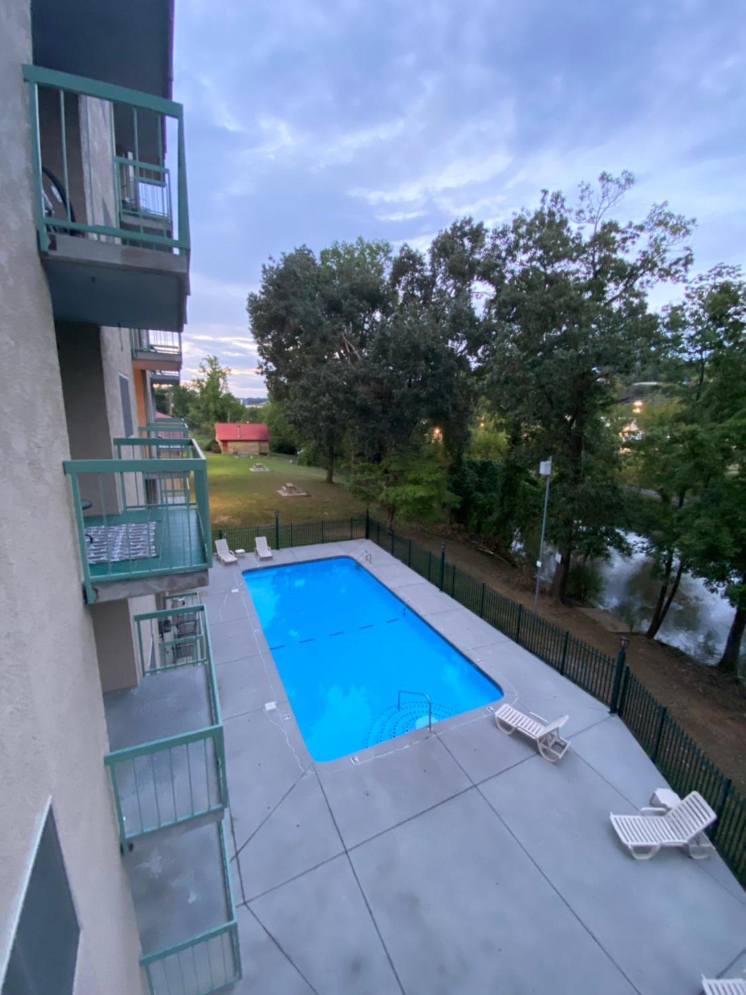 River Place Condos Riverside #309 1Bd بيدجن فورج المظهر الخارجي الصورة